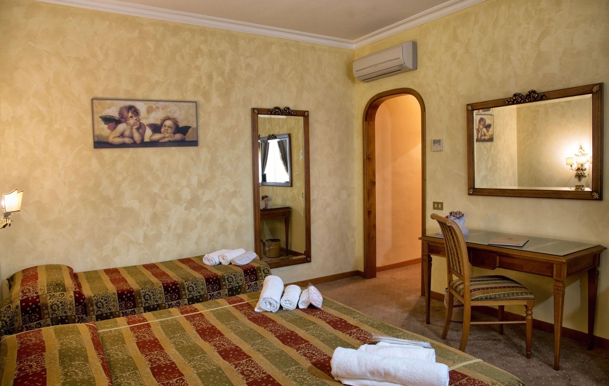 Grand Hotel Helio Cabala Marino Exterior photo